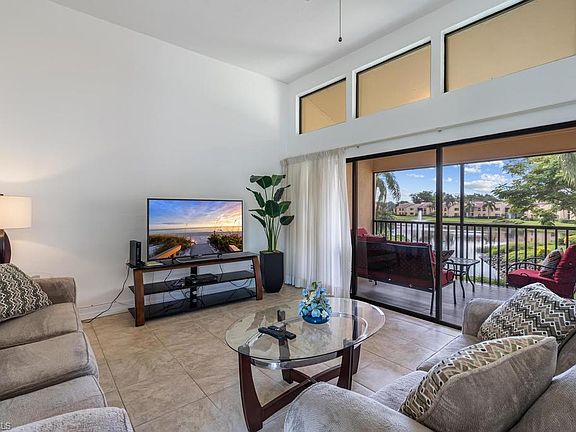 2nd image of 589 Beachwalk Cir #P-202