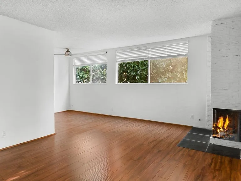 1552 Armacost Ave #9 — Photo 3