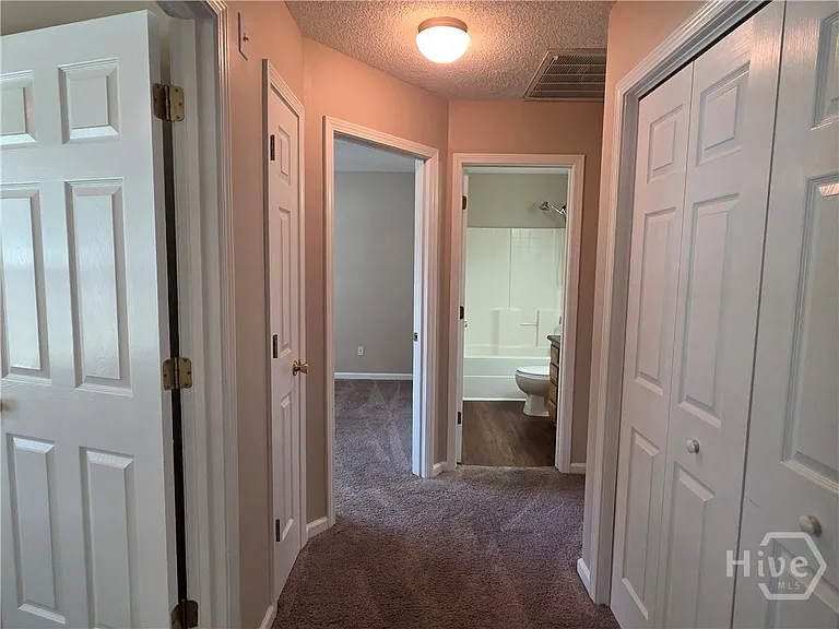 301 Aspen Dr — Photo 14