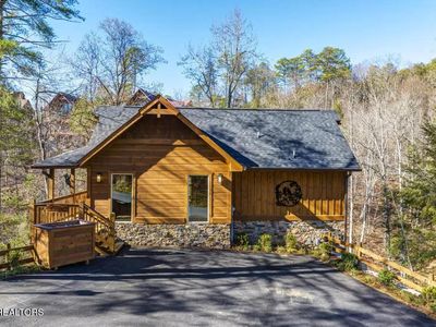 1233 Parkview Vista Way, Pigeon Forge, TN, 37863