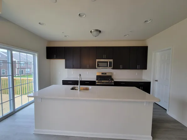 1378 Black Forest Dr, Allentown, PA 18104