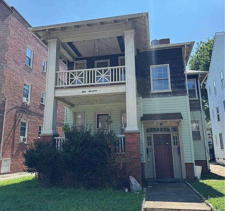 1st image of 817 Gates Ave #2