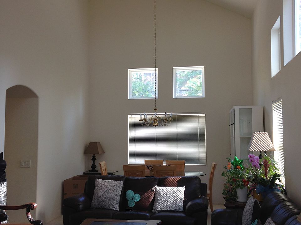 Living room and dining room_1