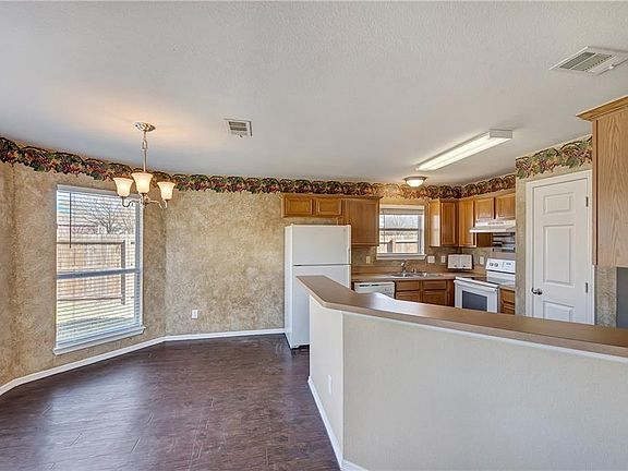 5th image of 5221 Paulie Dr