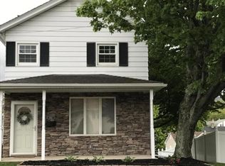 552 Main Rd, Hanover Township, PA 18706