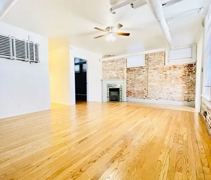 1444 N Clarkson St #6 — Photo 1