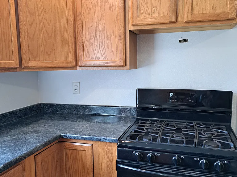 1899 Columbus Ave — Photo 6