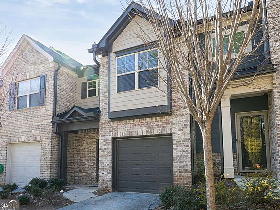 2nd image of 2805 Ridgeview Dr SW