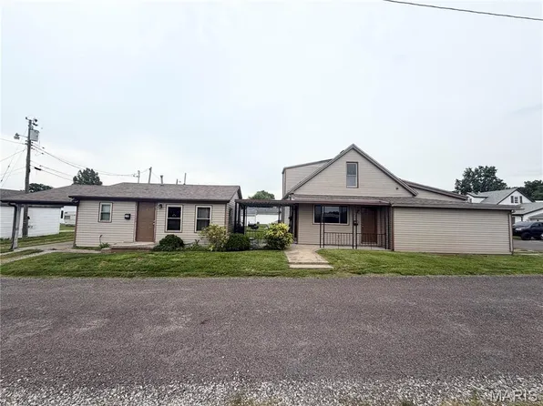 114 Park Ave, Dupo, IL 62239