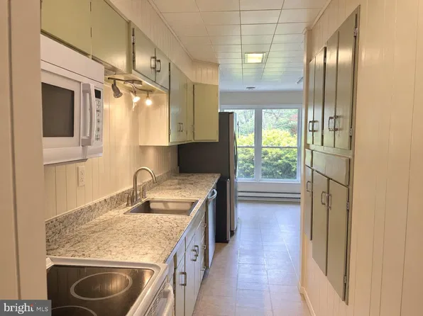 5940 Anne Dr, Pipersville, PA 18947