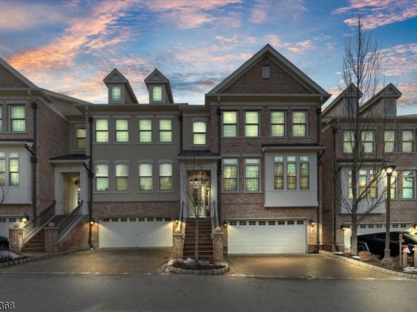 14 Howland Ter, Morris Twp., NJ 07960