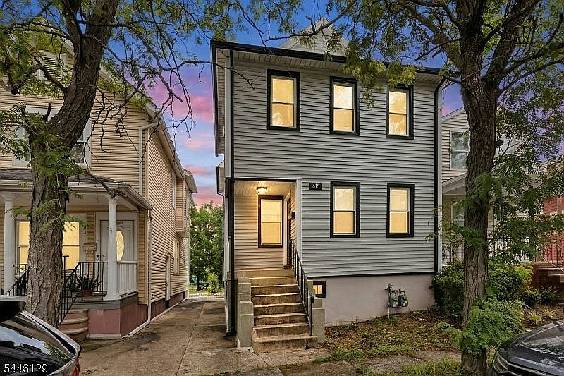 1st image of 615 Ripley Pl Floor 1