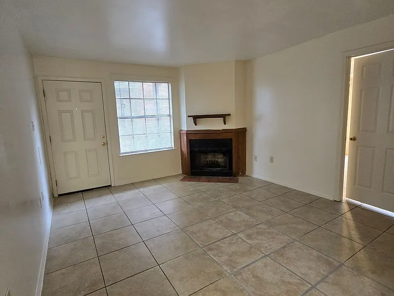8556 Leake Ave #A-D — Photo 2