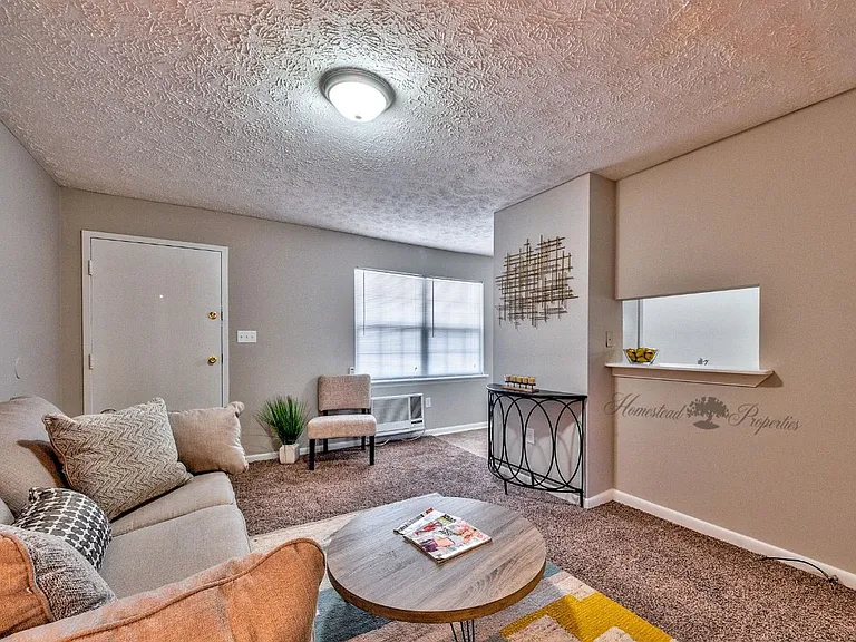 Buccaneer Court — Photo 10