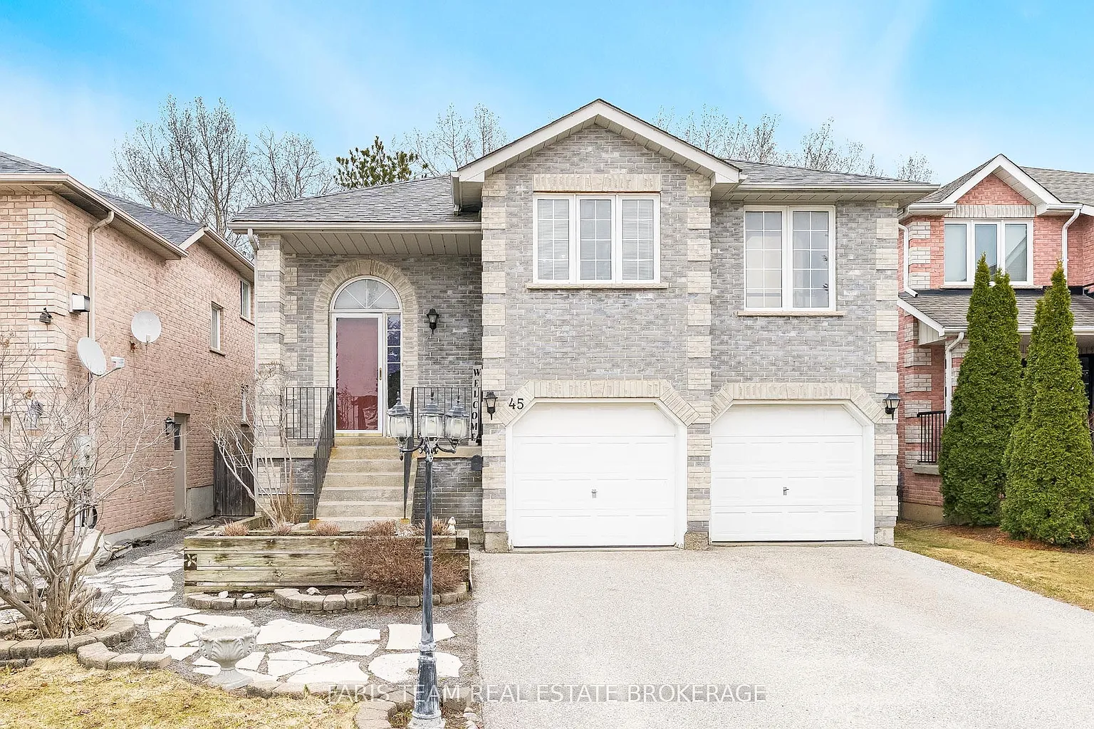 45 Hawkins Dr photo 1