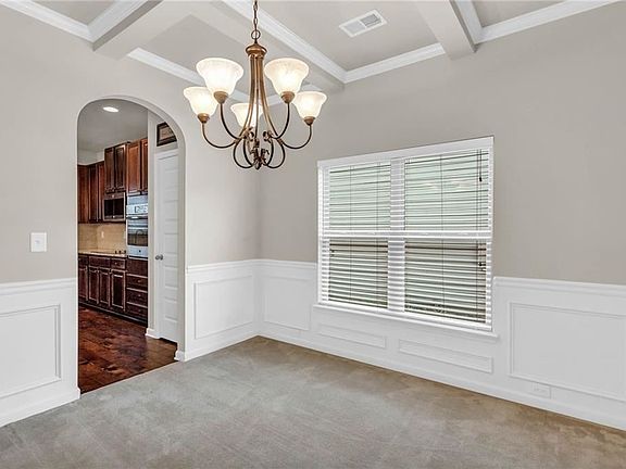 5th image of 4278 Sir Dixon Dr