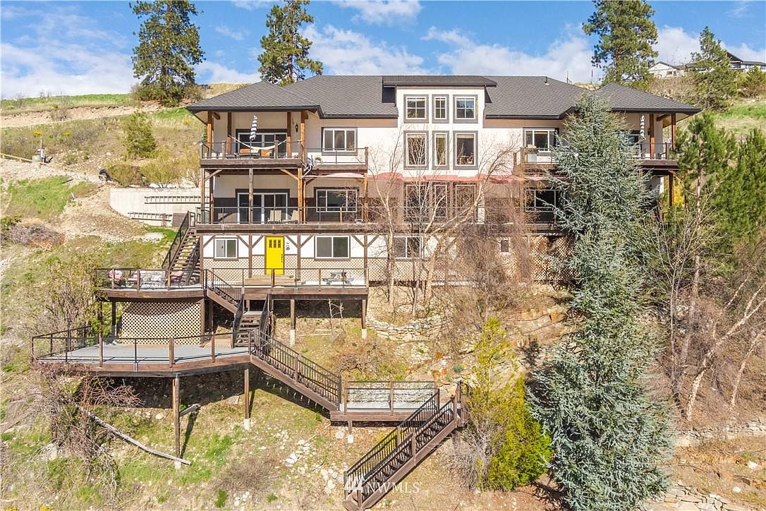 4740 Chelan Blvd, Manson, WA 98831 | Zillow