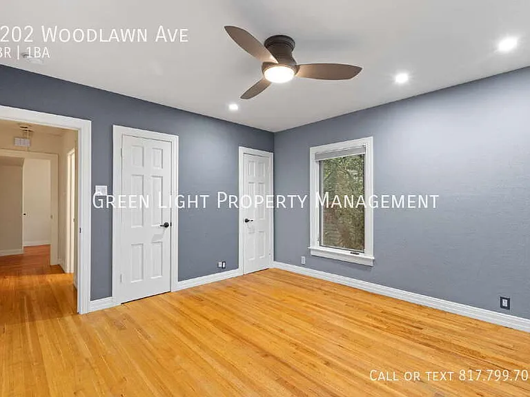 1202 Woodlawn Ave — Photo 17