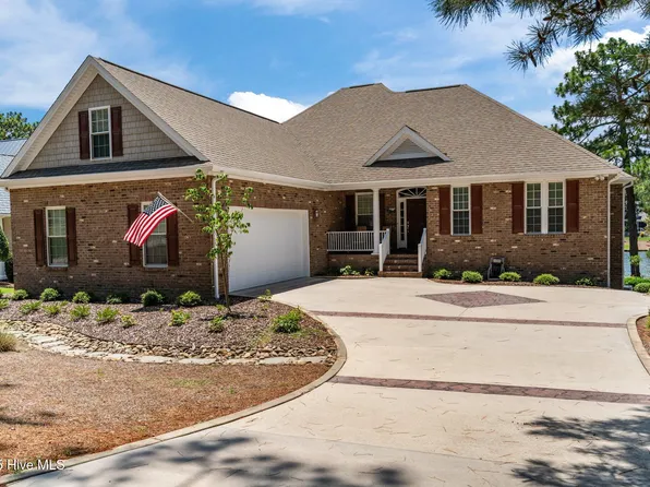 125 Baker Circle, Seven Lakes, NC 27376
