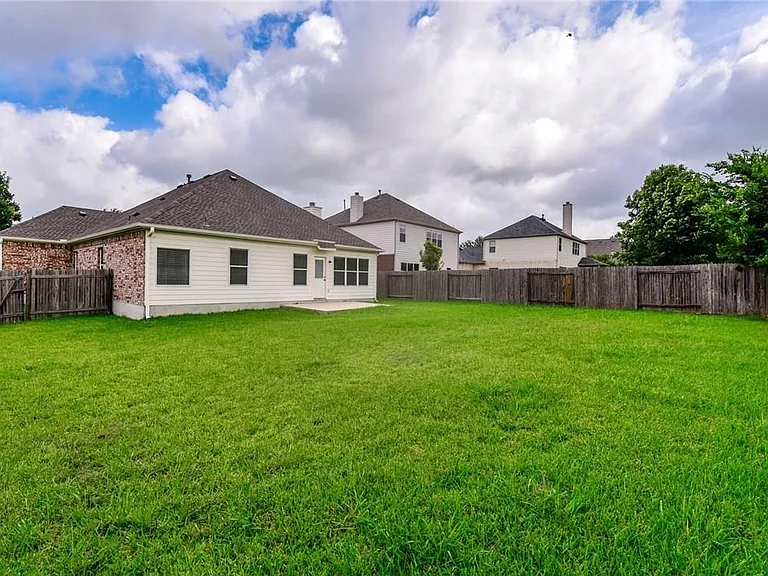20817 Silverbell Ln — Photo 22
