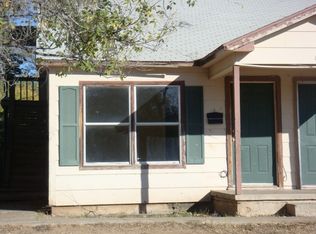 608 Denver St APT B, Plainview, TX 79072