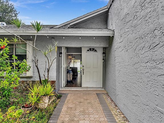 2nd image of 8240 NW 54th St
