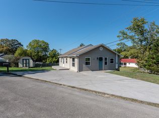 3369 Dave Cooper Rd, Maryville, TN 37803