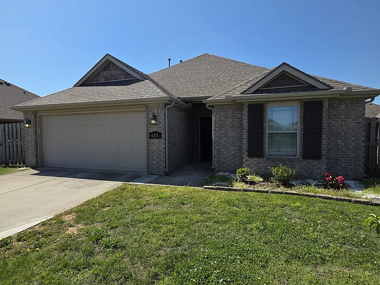404 W Gillian Ave — Photo 16