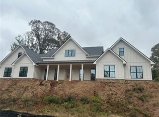 1534 Red Cedar Rd, Commerce, GA 30530