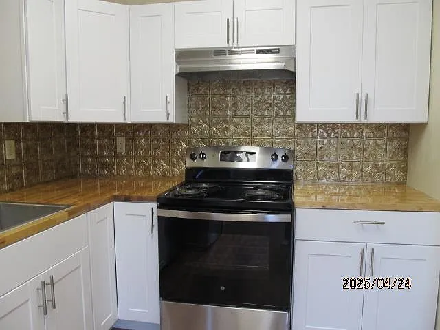1 bed, 1.0 bath, 10950 sqft, $1,450 — Photo 3