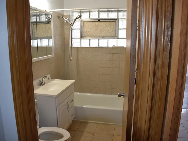 842 N Arlington Heights Rd — Photo 8
