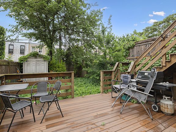 4th image of 41 Hausman St #1