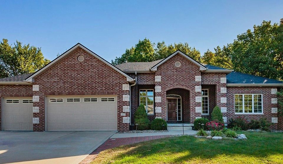 2207 SW Ridgeway Ct, Ankeny, IA 50023 Zillow