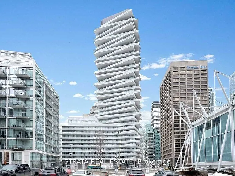15 Queens Quay E #2201 — Photo 21