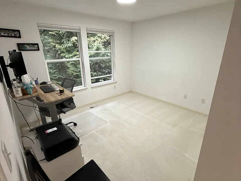 1424 NW 202nd Ln — Photo 19