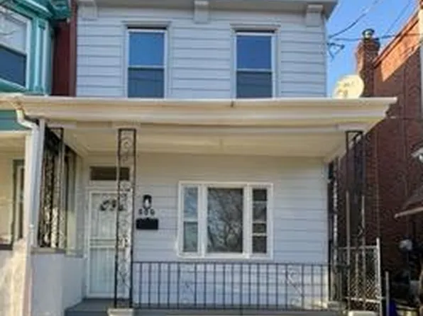 809 Walnut St, Camden, NJ 08103
