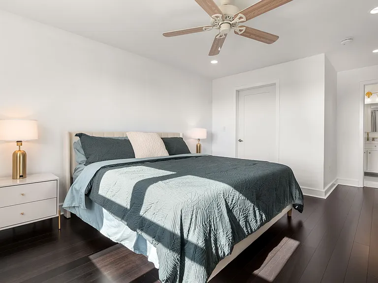 770 Washington Ave #404 — Photo 12