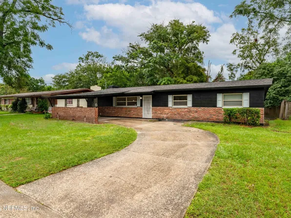 5829 TEMPEST Street, Jacksonville, FL 32244