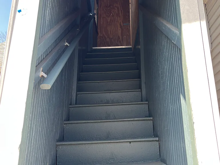 15 Goodyear Ave #2 — Photo 11