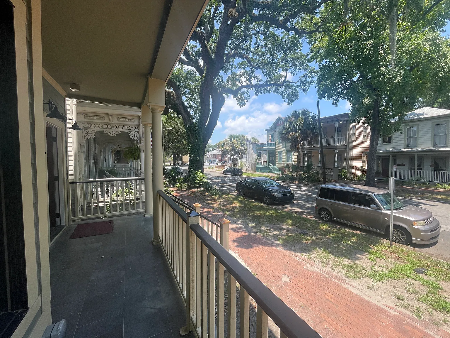 2 bed, 2.5 bath, 1330 sqft, $2,695 — Photo 2