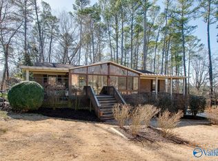 300 Wells Rd, Meridianville, AL 35759