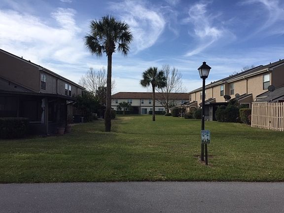 3rd image of 613 Casa Park Court B #Townhouse