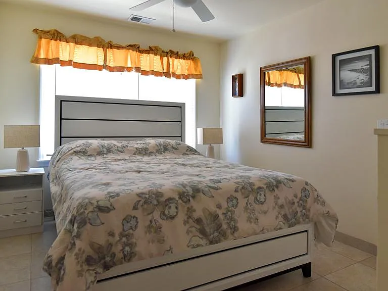 2301 Grand Central Ave — Photo 12