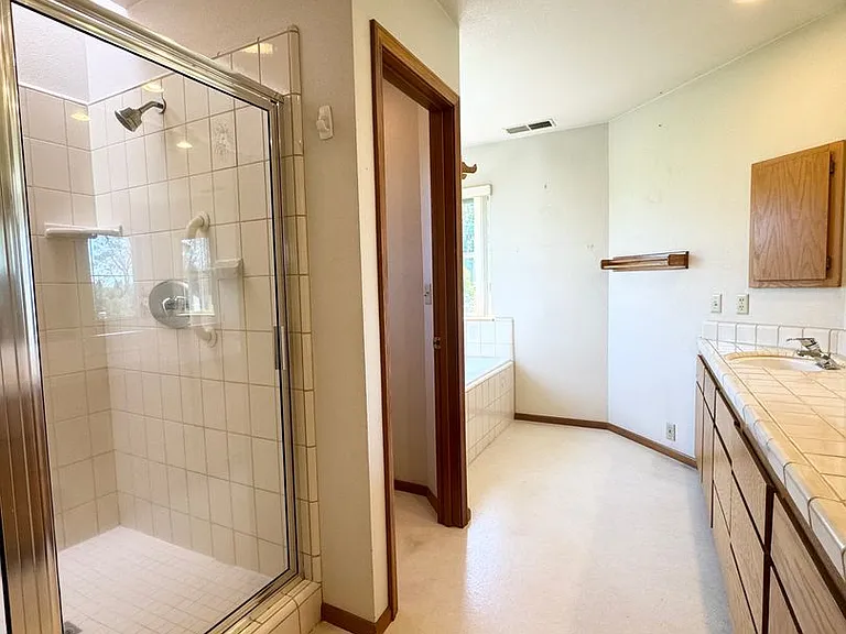 1855 Gold Hills Dr — Photo 22