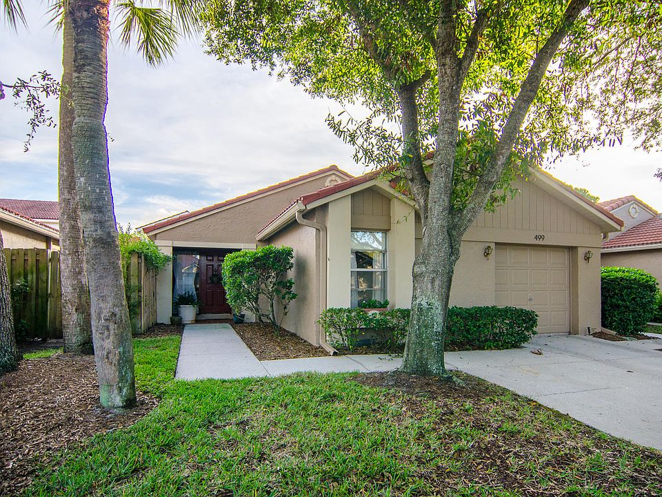1st image of 499 Saint Tropez Cir NE