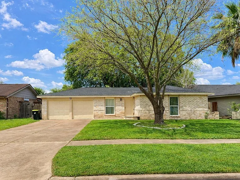 7754 Bunker Wood Ln — Photo 1