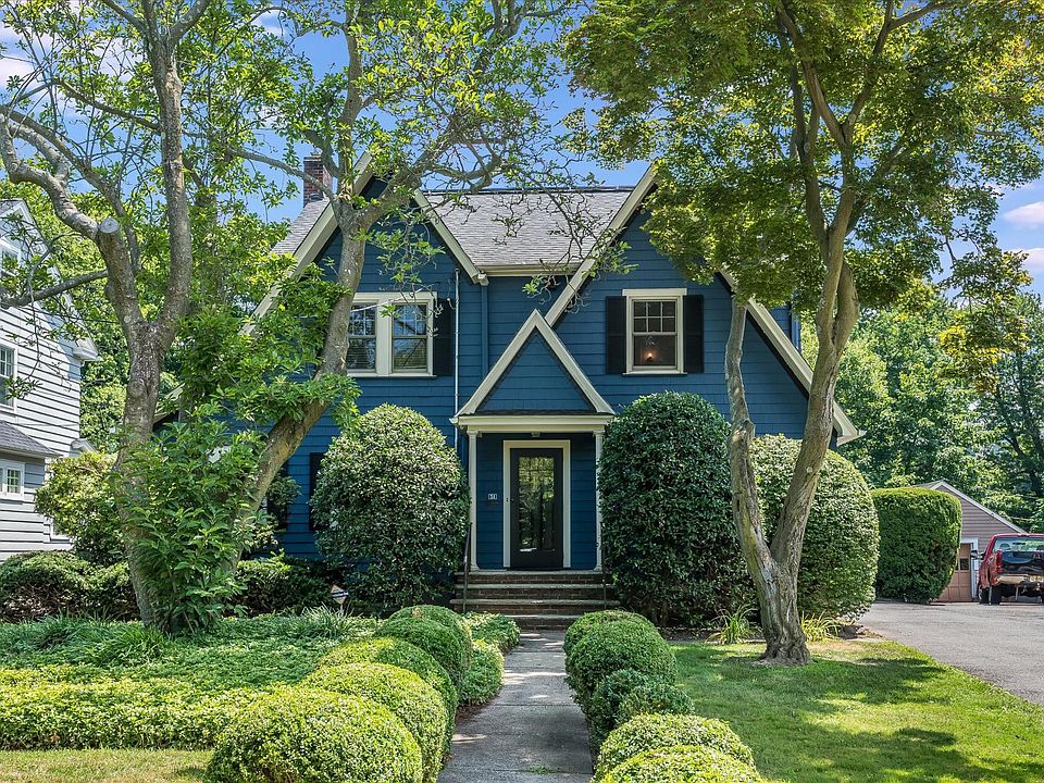1st image of 31 Essex Ave