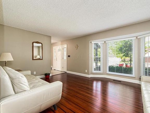 3rd image of 4620 Stonehill St
