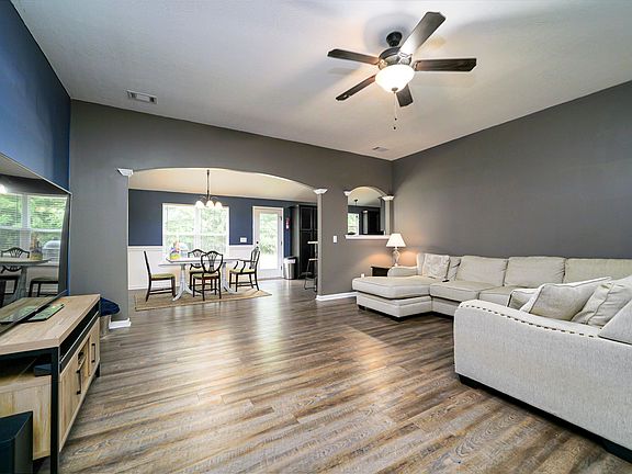 4th image of 748 NEVILLE Street