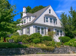 7 Mountain View Rd, Cape Elizabeth, ME 04107